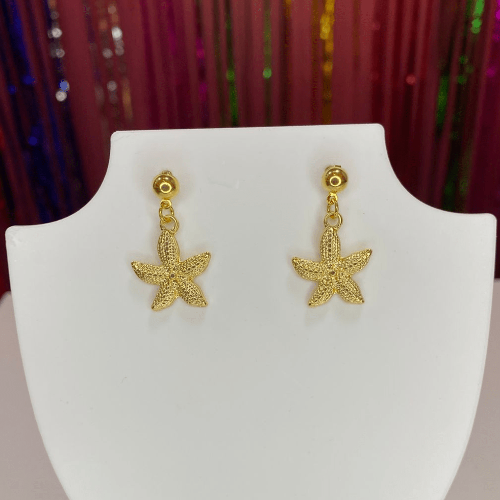 brinco estrela do mar detalhada dourado