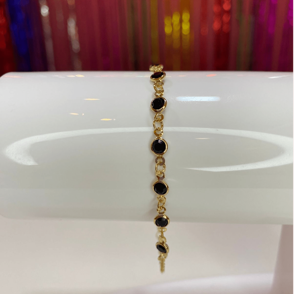 pulseira de cristal (preto) dourada