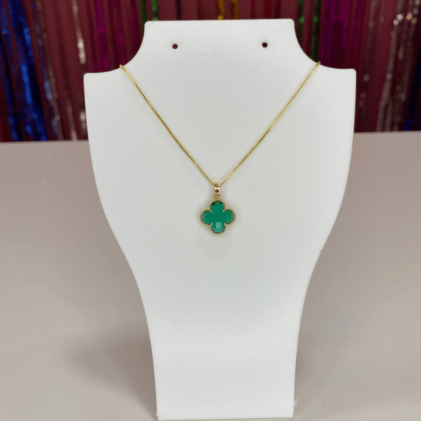 colar trevo (verde)